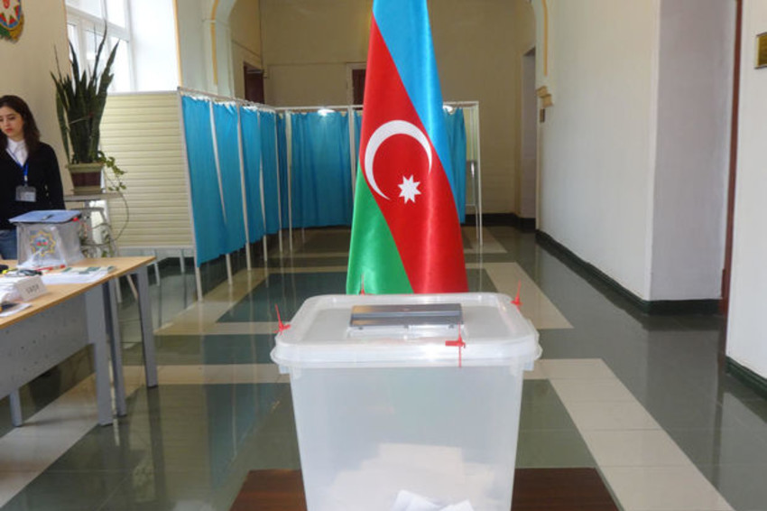  Ázerbaıjanda  prezıdent saılaýy ótedi