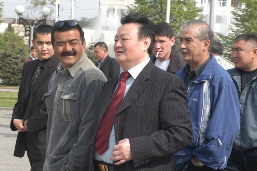 توقايەۆ زامانبەك نۇرقادىلوۆكە الماتى وبلىسىندا ەسكەرتكىش ورناتۋدى ۇسىندى