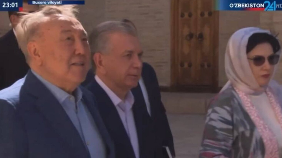 Nursultan Nazarbaev Ózbekstanǵa baryp, Shavkat Mırzıóevpen kezdesti