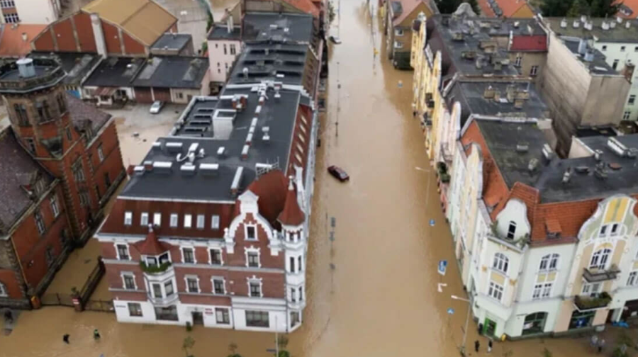 Ortalyq Eýropa sý astynda qaldy