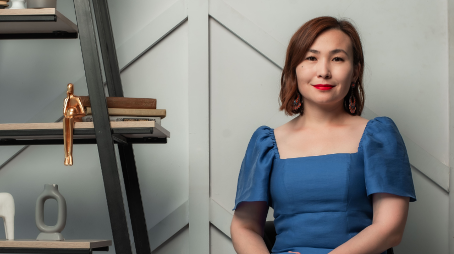 «Қазақтың іскер әйелдерінің аяқ алысына қарап көңілім марқаяды»