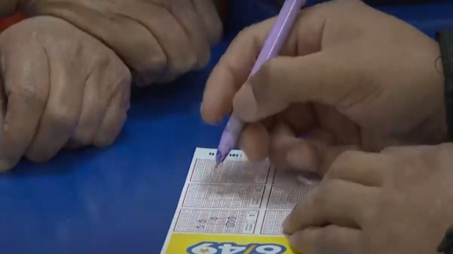 Kóz tımesin, kólik buıyrdy! Ermektiń 10 mıllıony jaıly hıkaıa