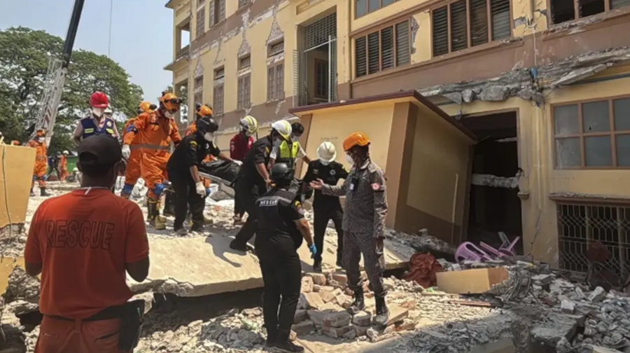 Mánmadaǵy jer silkinisinen qaza tapqandar 2 myńadamnan asyp ketti