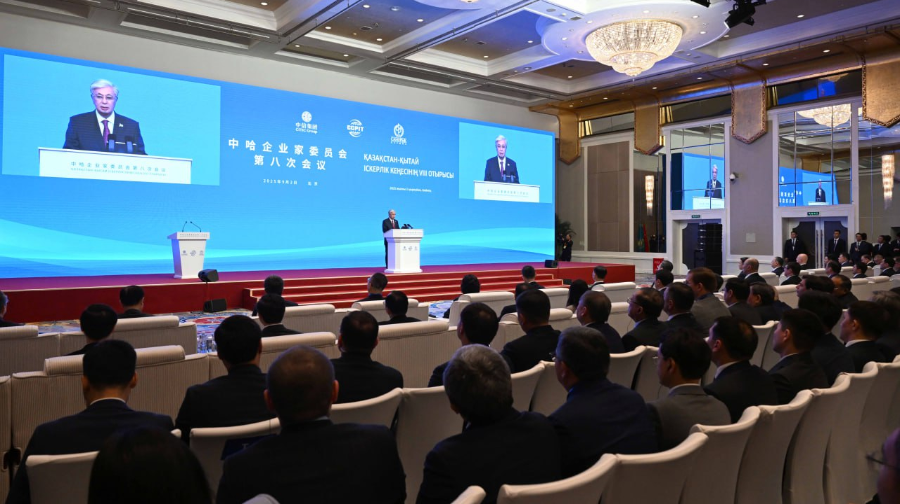 Қазақстанда қытай капиталы бар 6 мыңнан астам кәсіпорын жұмыс істеп жатыр – Тоқаев