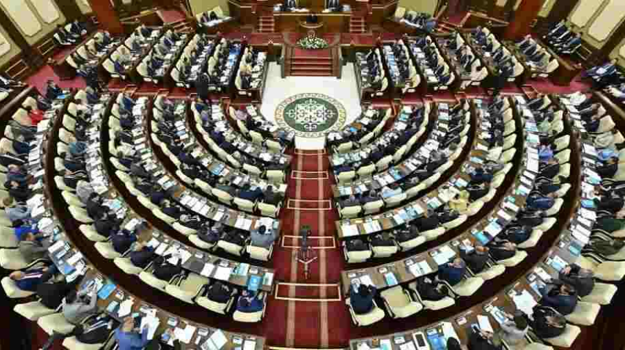 2 ҚЫРКҮЙЕКТЕ ПАРЛАМЕНТТІҢ БЕСІНШІ СЕССИЯСЫ ЖҰМЫСЫН БАСТАЙДЫ