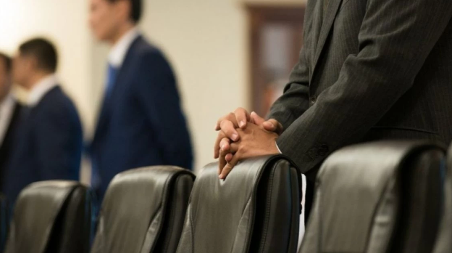 پرەزيدەنتتىك جاستار كادر رەزەرۆىنە ەنگەن 300 كىمدەر؟!